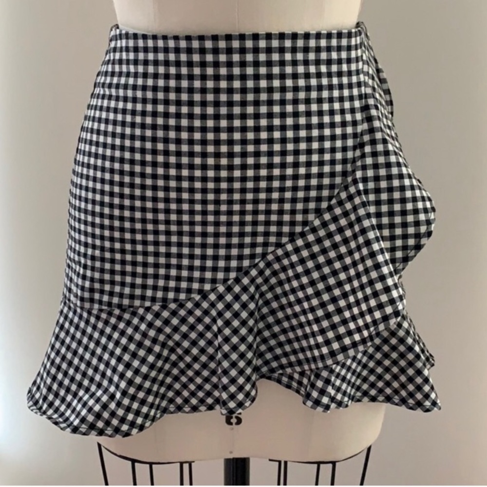 Black and White Gingham Skort
